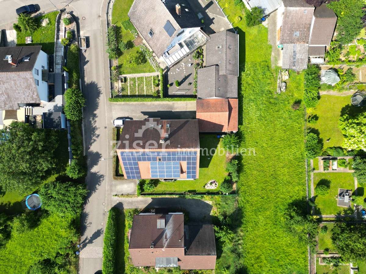 Kapitalanleger gesucht! - Mehrfamilienhaus mit 4 Parteien in Endingen