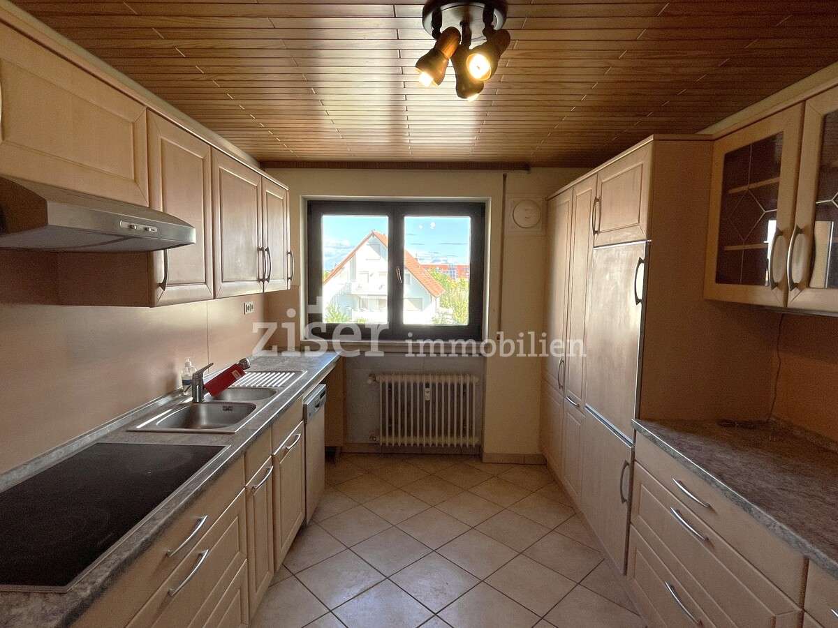 Attraktive, bezugsfreie 4-Zimmer-Wohnung im Obergeschoss!