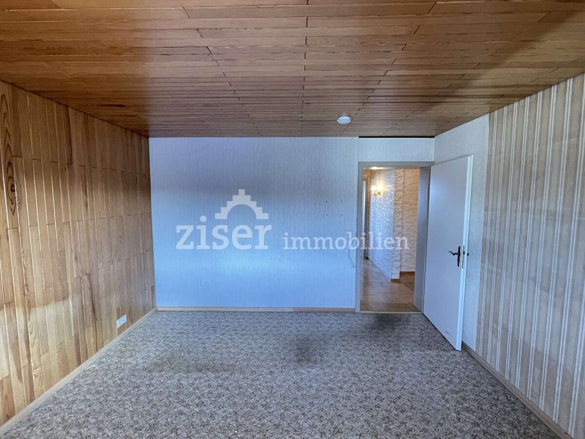 Attraktive, bezugsfreie 4-Zimmer-Wohnung im Obergeschoss!