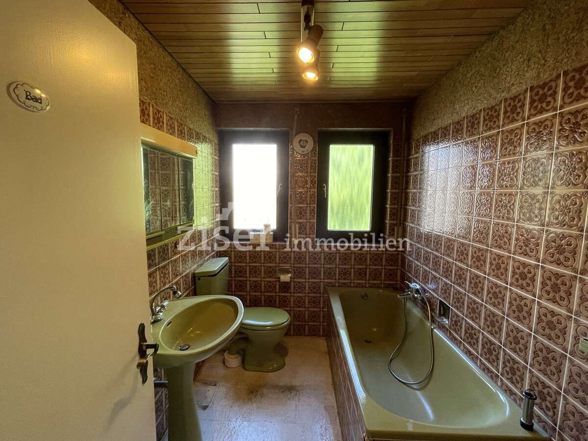 Attraktive, bezugsfreie 4-Zimmer-Wohnung im Obergeschoss!