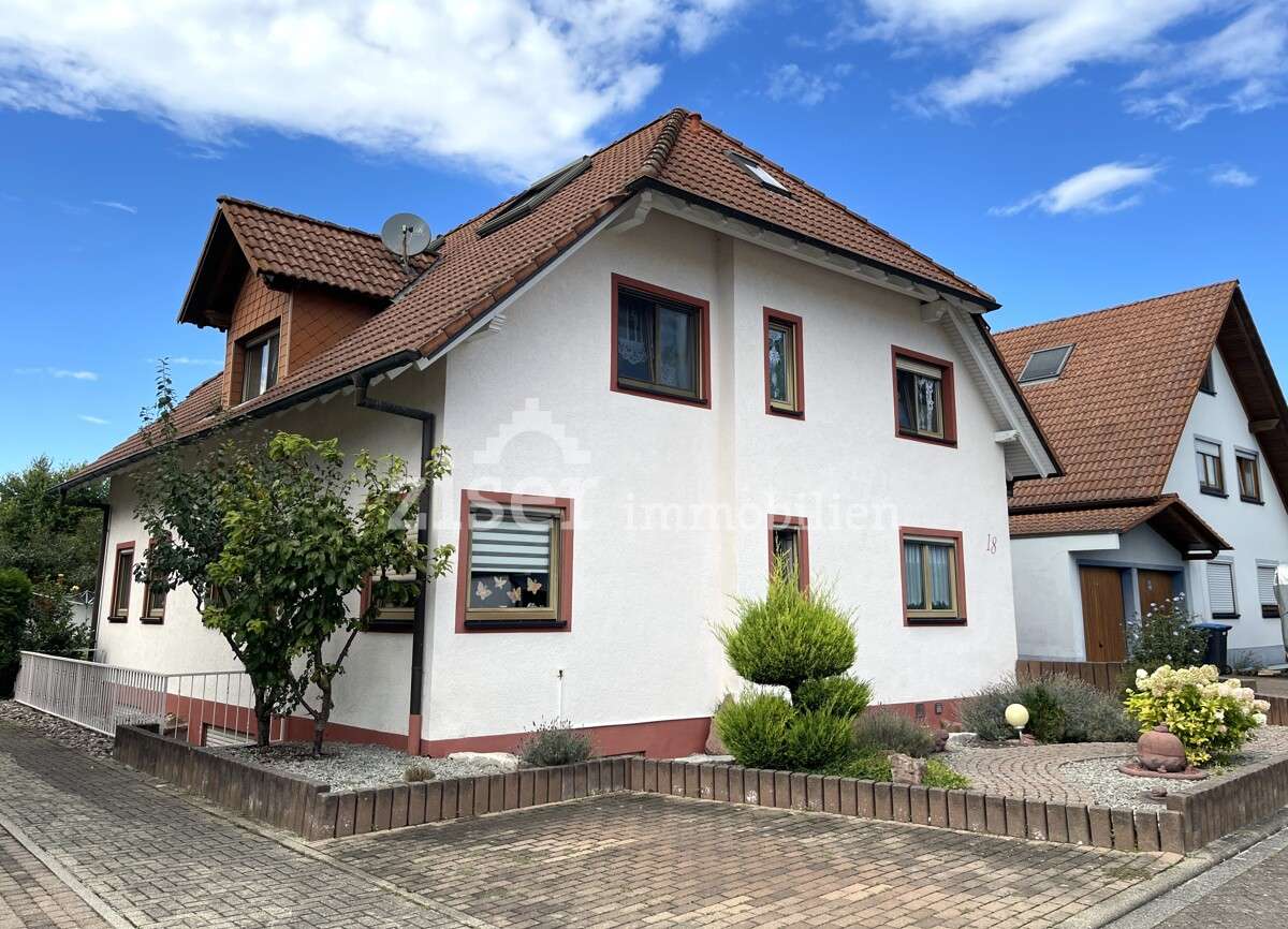 Charmantes Dreifamilienhaus in Wyhl